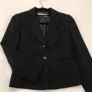 Tahari Women’s Suit